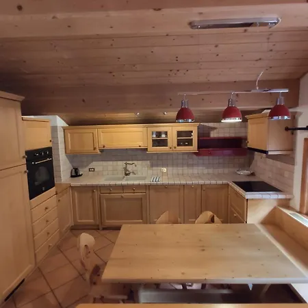 Cirmolo Apartment